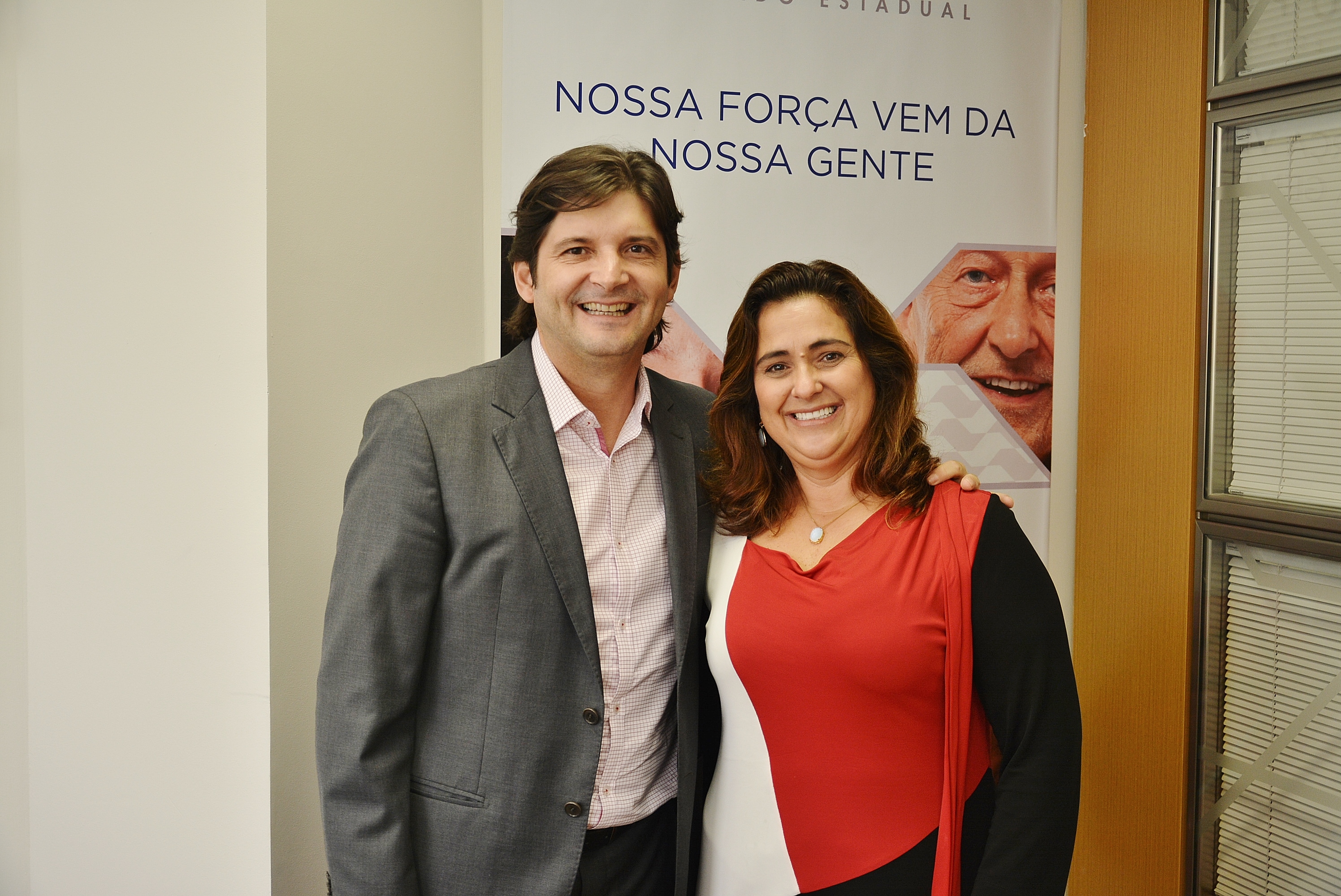 Deputado André com a vereadora mogiana Odete Sousa