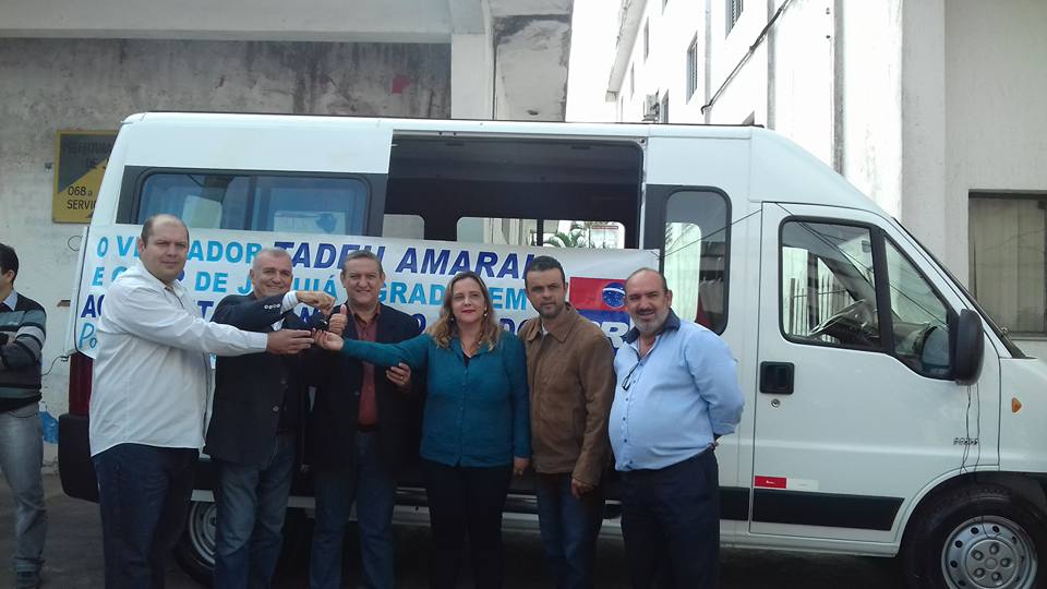 A nova van foi entregue na manhã desta quarta-feira para a população de Juquiá