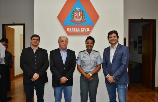 Presidente da Câmara Técnica do Condemat, Edson Moraes, o secretário executivo do Condemat, Abel Larini, a coronel Helena e o deputado André do Prado