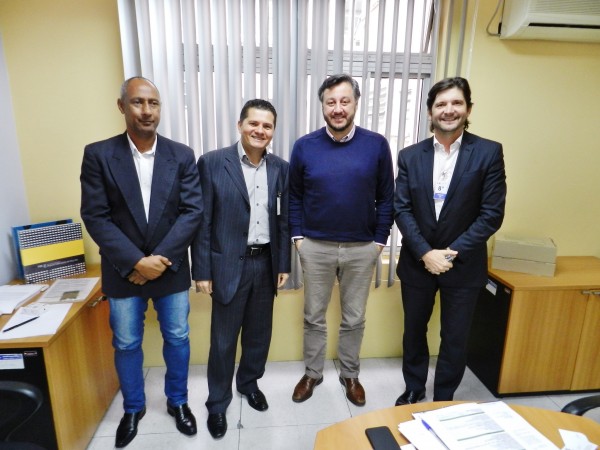 Vereador Paulinho, prefeito Izaias, deputado André do Prado e o presidente do FDE, João Cury Neto