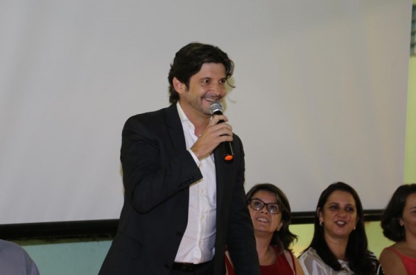Deputado André do Prado discursa em polo inaugurado da Univesp